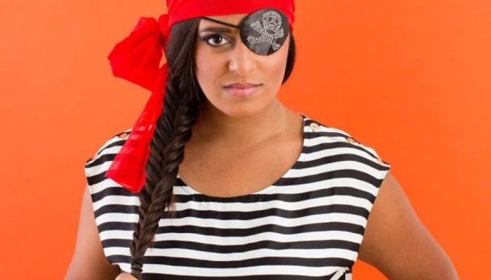 Pirate costume womens diy